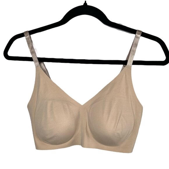 Calvin Klein Womens Medium Invisibles Lightly Lined Triangle Bra Nude wirefree - Picture 1 of 8